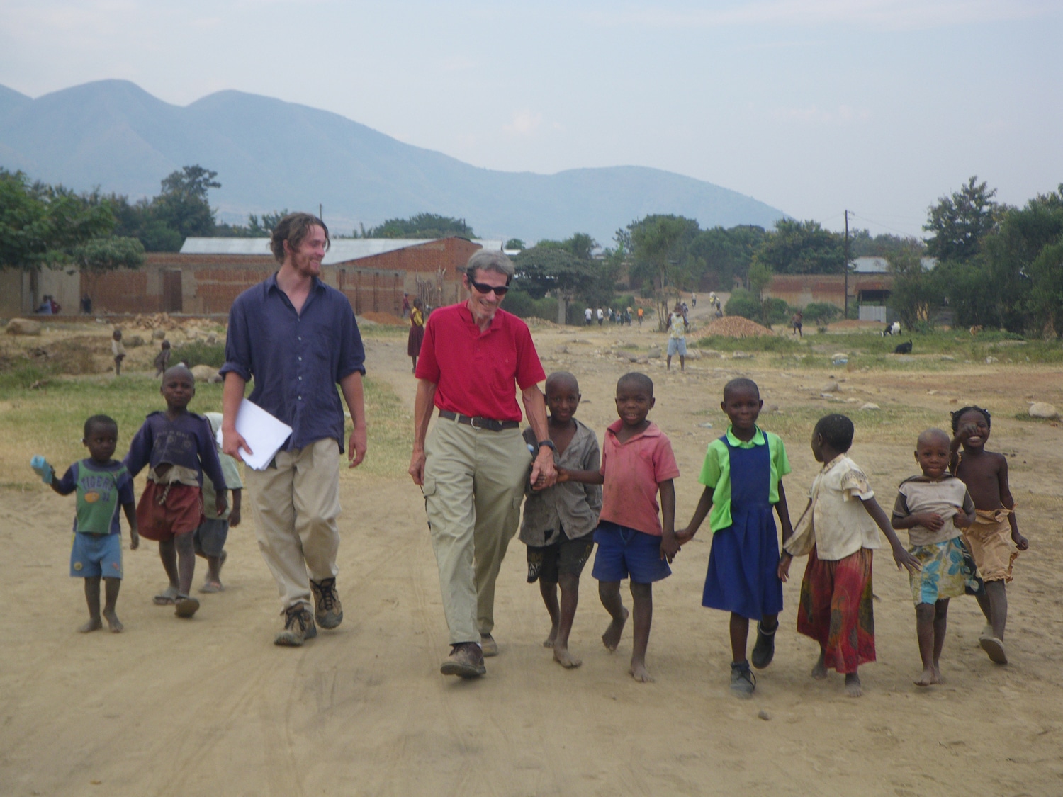 104 Kasese with kids
